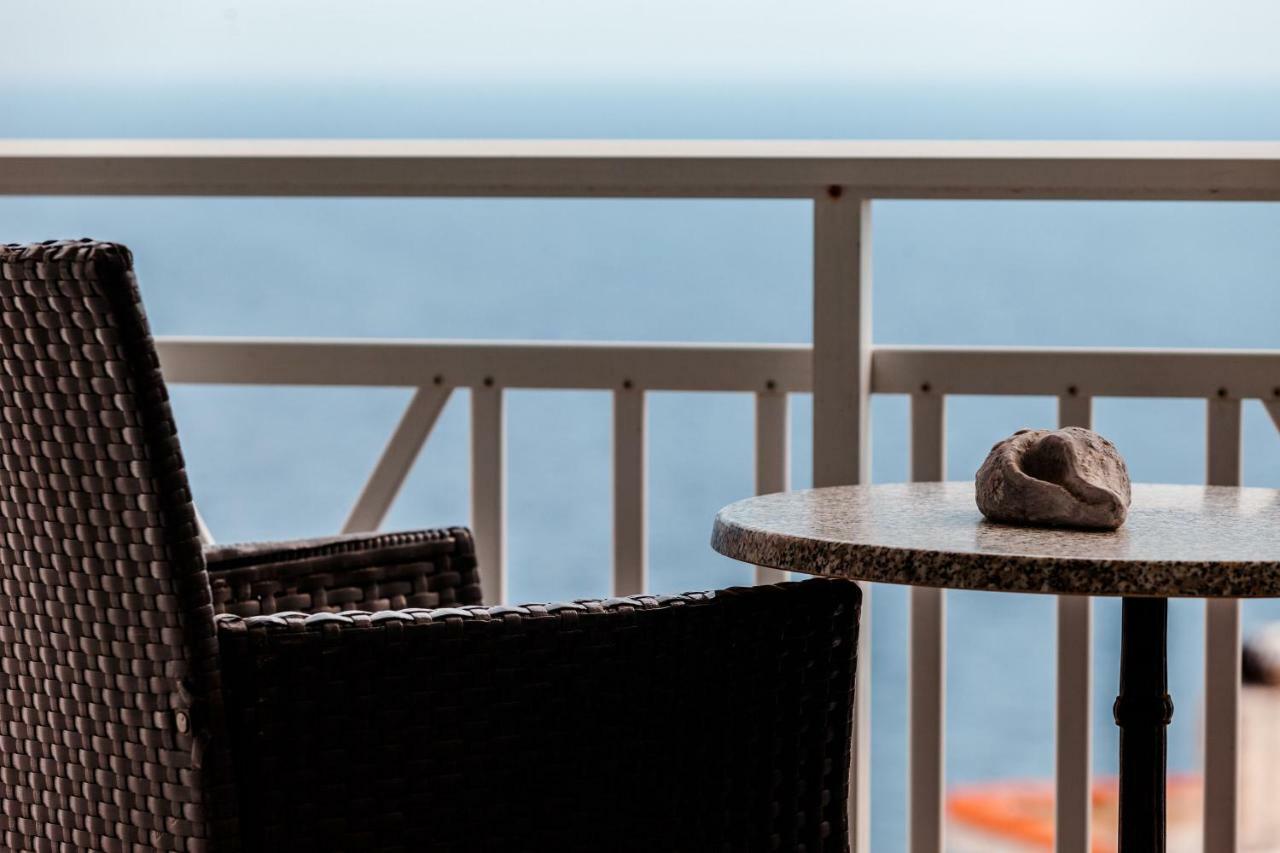 Casa Bianca Μεζονέτα Με Θέα Στη Θάλασσα Lejlighed Neos Marmaras Eksteriør billede